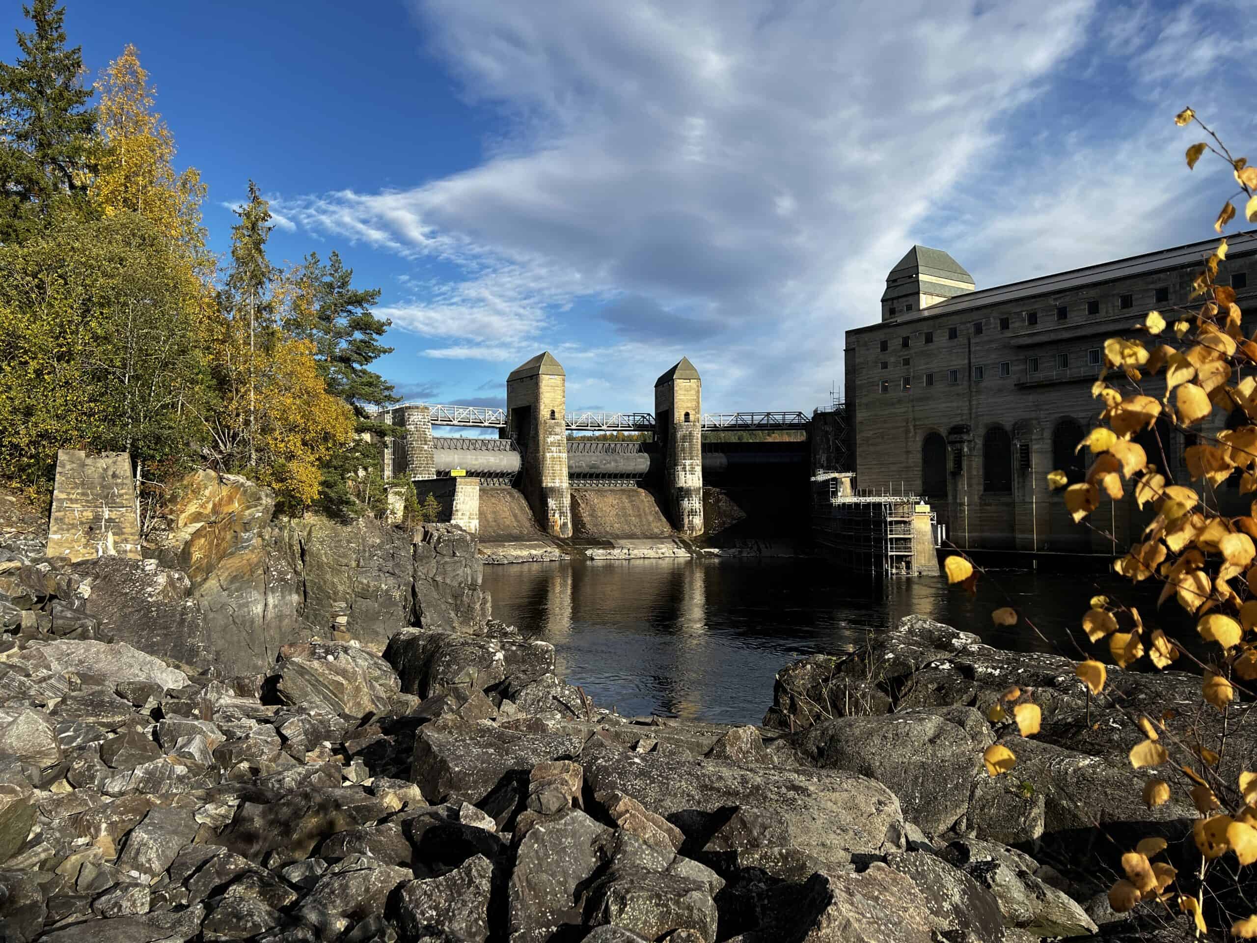 Ombygging av kontrollanlegg på Solbergfoss kraftverk for Elvia - image